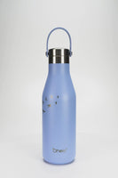 Ohelo insulated stainless steel water bottle in blue with swallows design - video showing useful handle and laser etchings